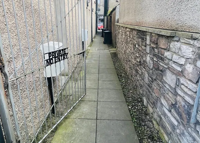 Studio Flat
