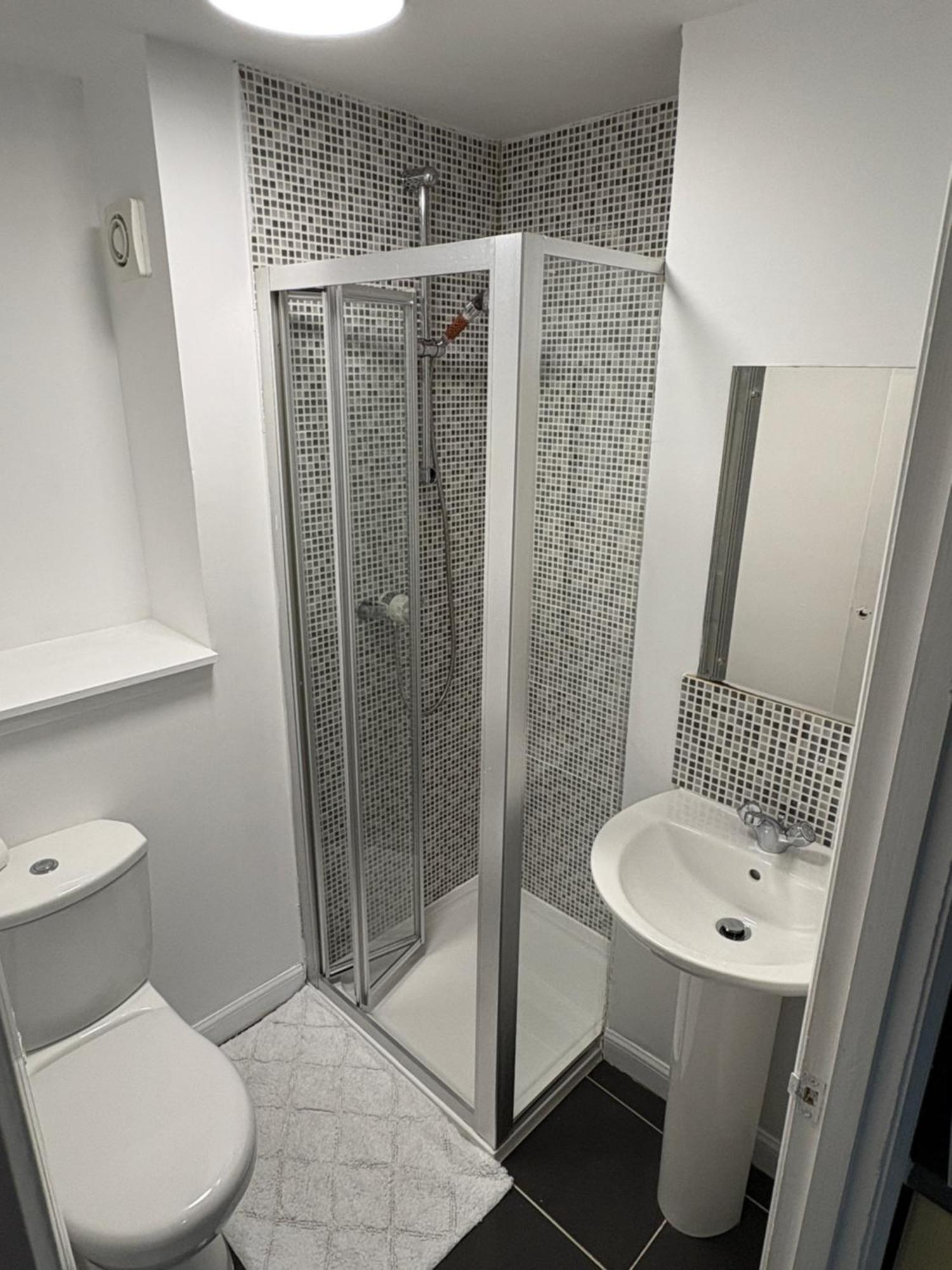 Apartment Flat *